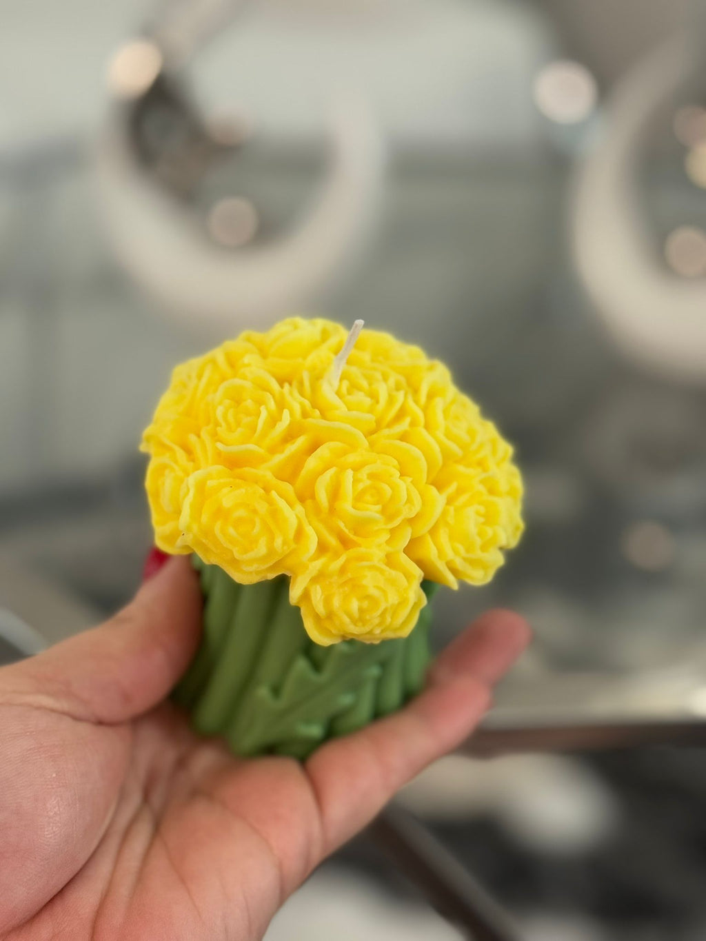 Yellow Rose Bouquet Pilar Candle 8oz