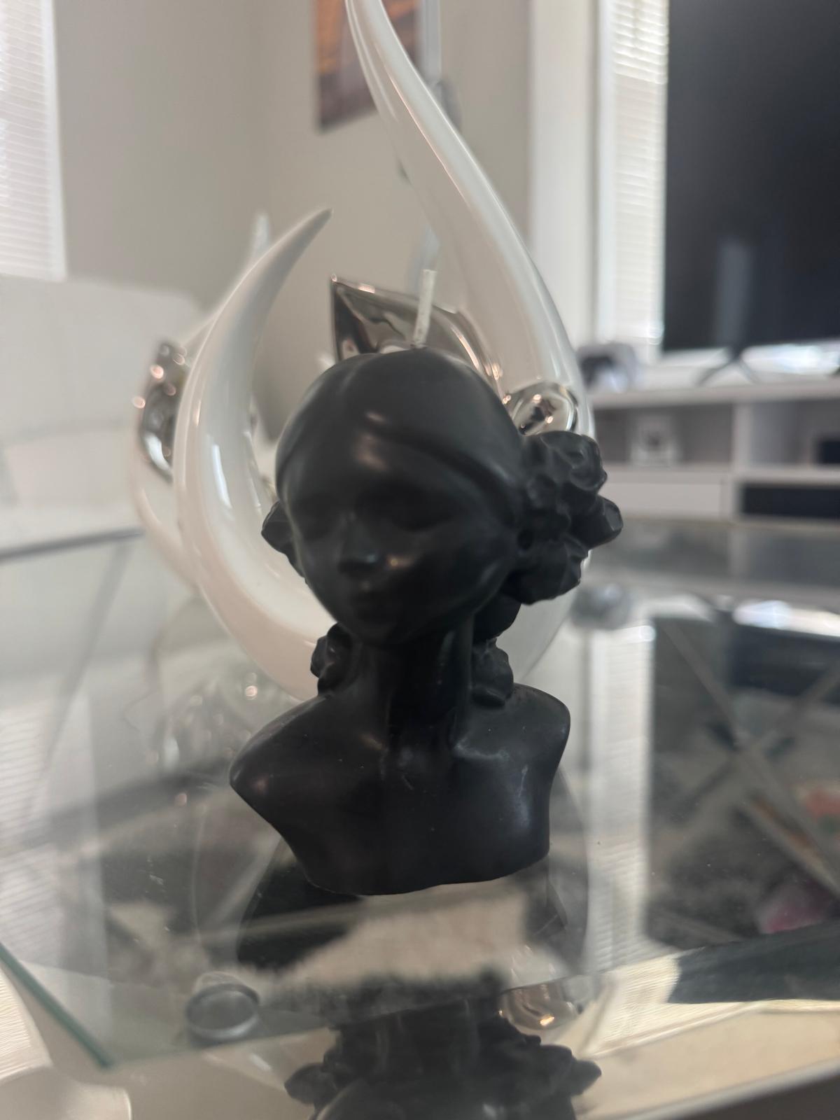 Lady Silhouette Pilar Candle 4.7 oz