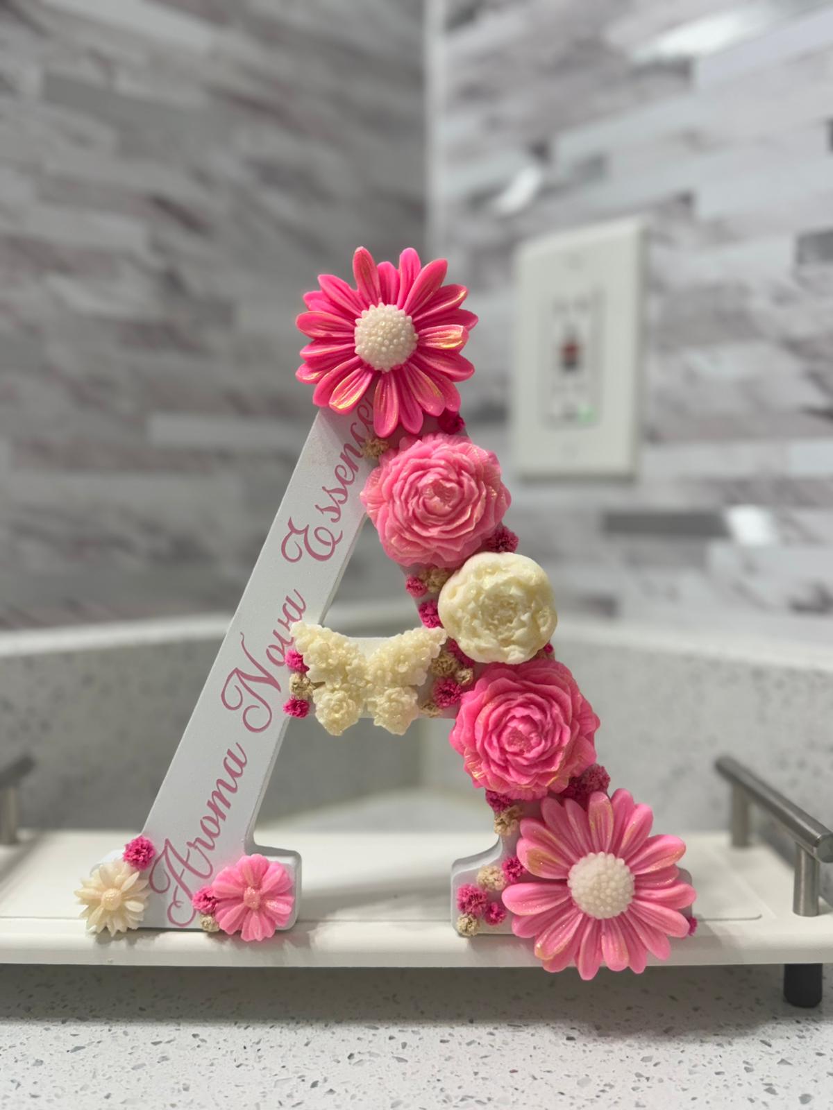 Letras personalizadas con flores de cera